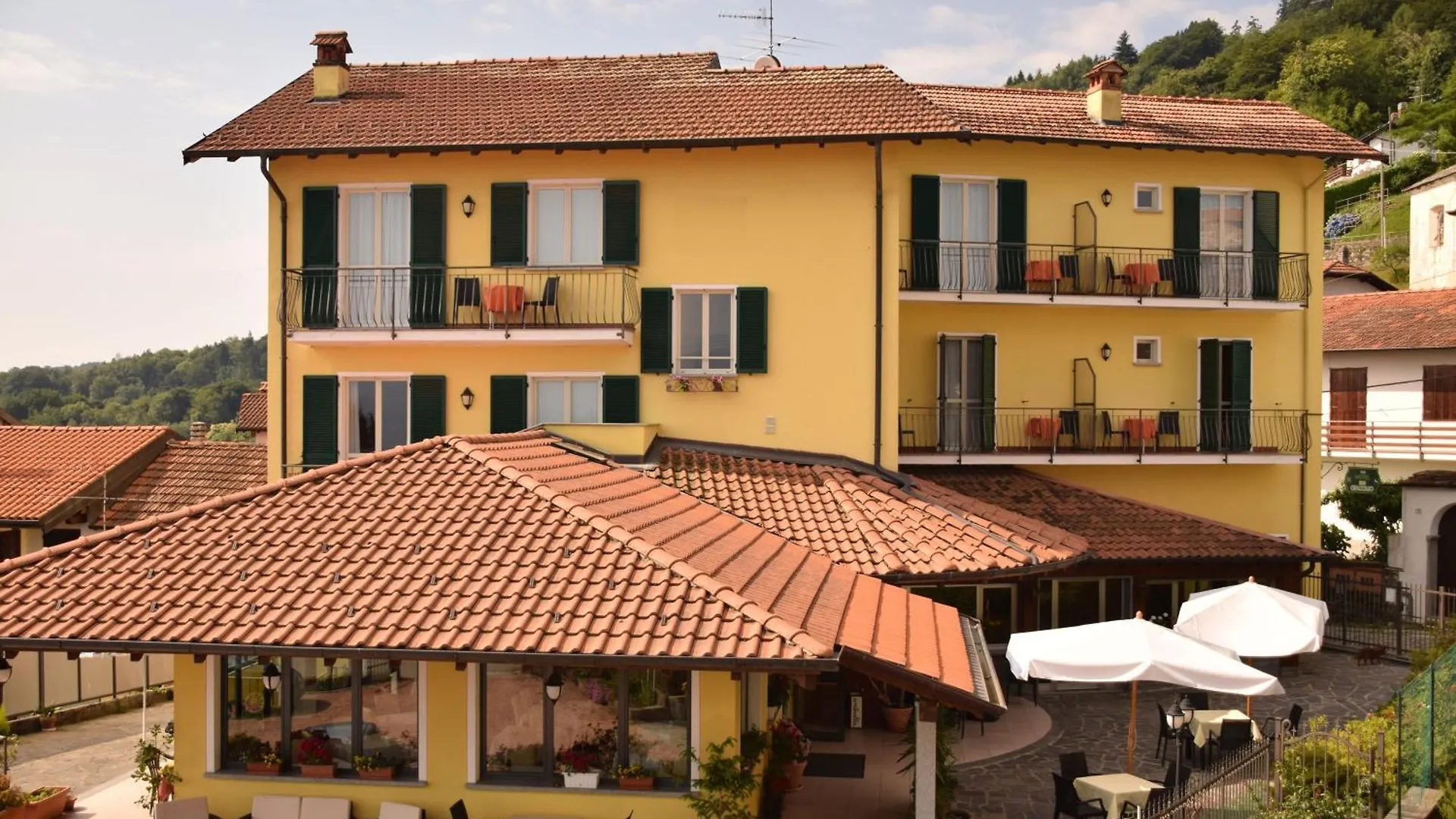Hotel Bb Villa Orchidea Stresa 2*,